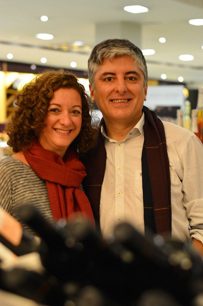 Renata e Emanuel na Feira de Vinhos do Empório Santa Maria