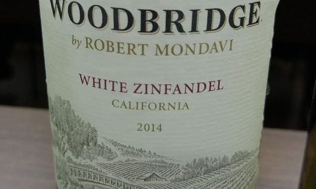 Woodbridge White Zinfandel 2014: Review