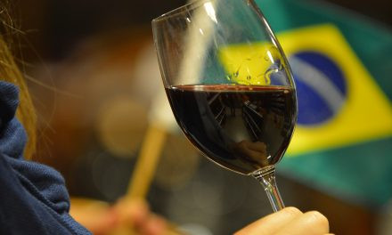 Provino celebra que beber vinho importado vai ficar mais barato