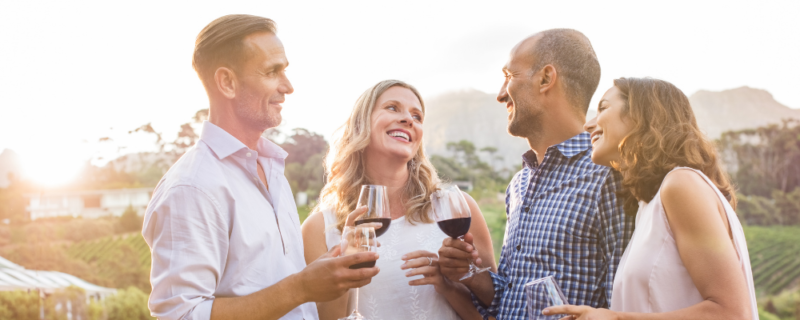 Beber vinho desenvolve o bom humor