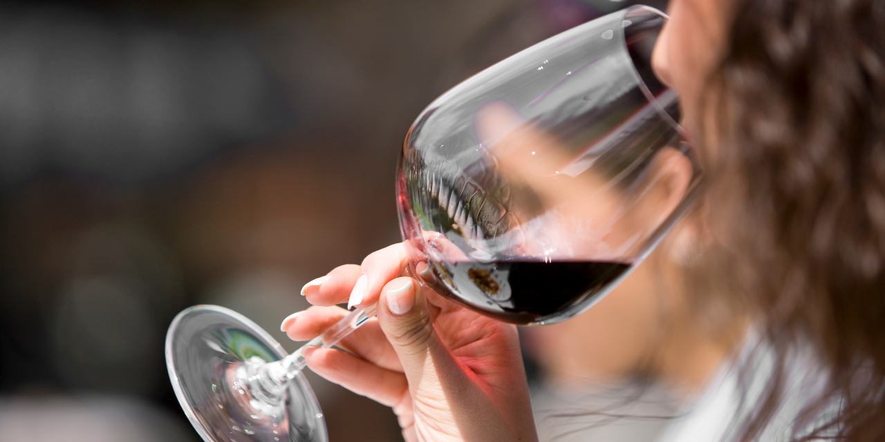 Sou um enófilo, sommelier ou enólogo? Conheça o seu papel no universo do vinho
