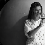 Olga Martins deixa Lavradores de Feitoria para dedicar-se a 100%  aos vinhos Poeira